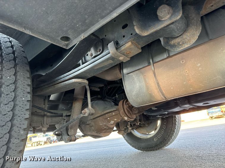 image for item DH1272 2016 Ford F250 Super Duty XLT utility bed pickup truck