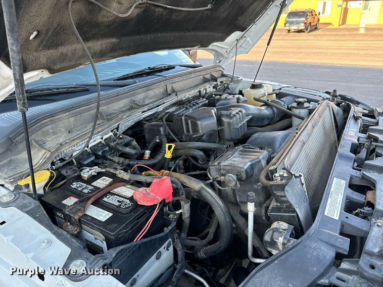 image for item DH1272 2016 Ford F250 Super Duty XLT utility bed pickup truck