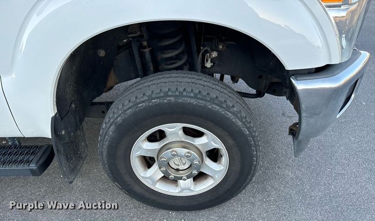 image for item DH1272 2016 Ford F250 Super Duty XLT utility bed pickup truck