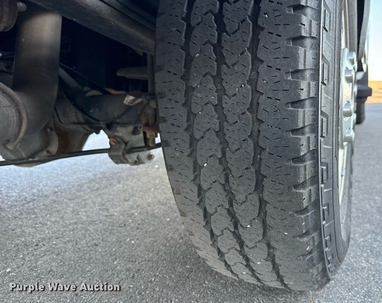 image for item DH1272 2016 Ford F250 Super Duty XLT utility bed pickup truck