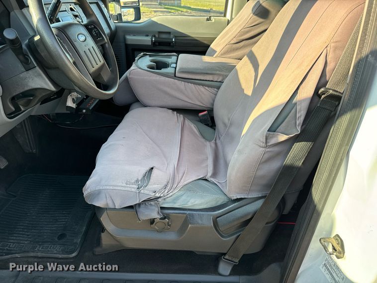 image for item DH1273 2014 Ford F250 Super Duty XLT utility bed pickup truck