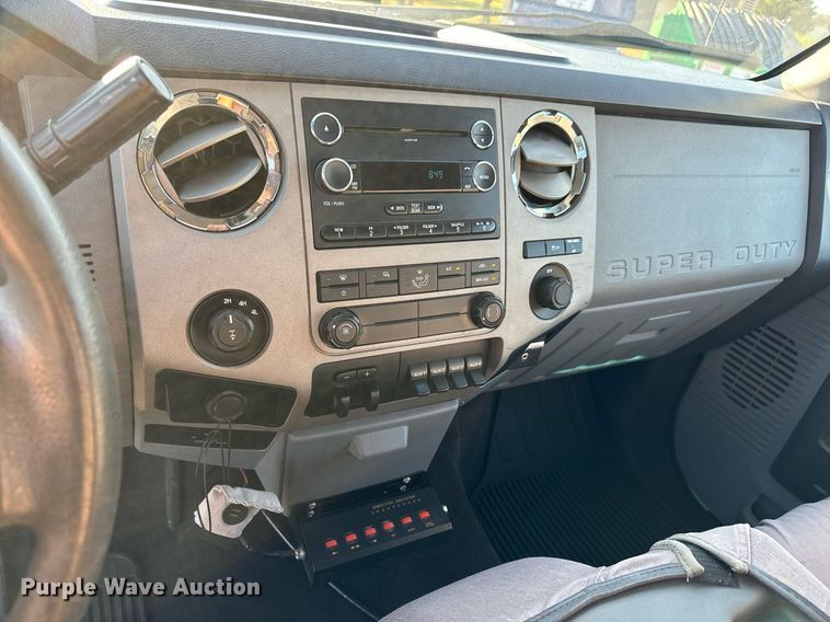 image for item DH1273 2014 Ford F250 Super Duty XLT utility bed pickup truck