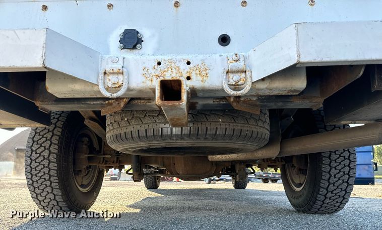 image for item DH1273 2014 Ford F250 Super Duty XLT utility bed pickup truck