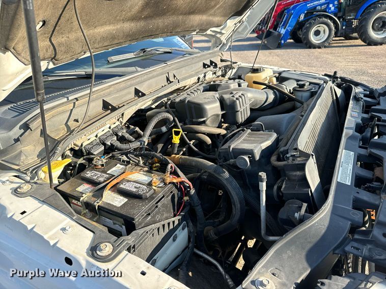 image for item DH1273 2014 Ford F250 Super Duty XLT utility bed pickup truck