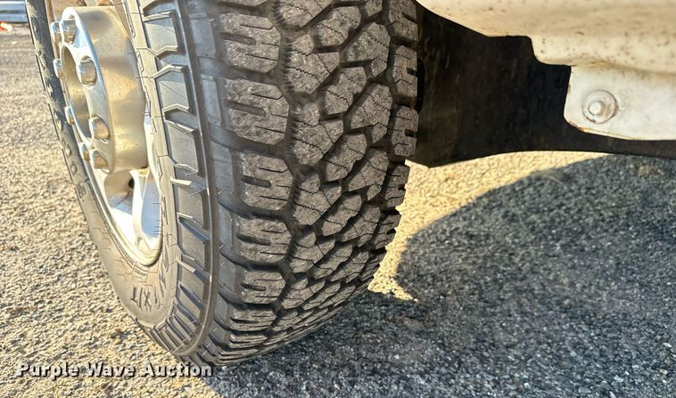 image for item DH1273 2014 Ford F250 Super Duty XLT utility bed pickup truck