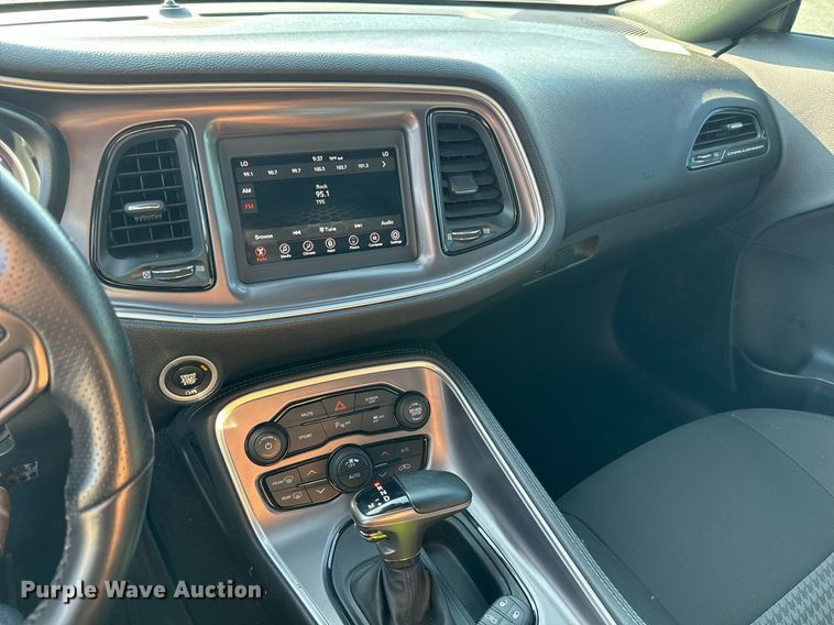 image for item DH1279 2020 Dodge Challenger  