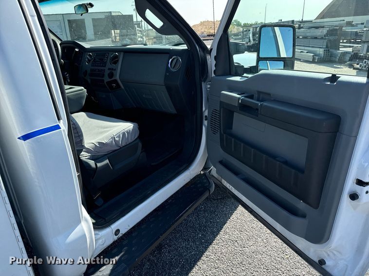 image for item DH1280 2016 Ford F250 Super Duty XLT utility bed pickup truck