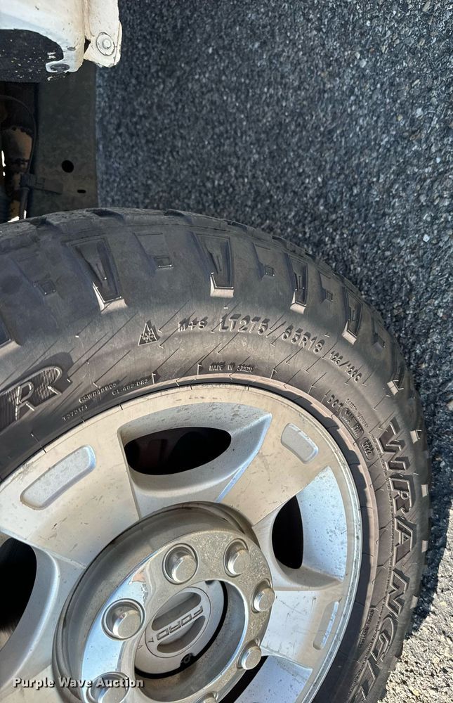 image for item DH1280 2016 Ford F250 Super Duty XLT utility bed pickup truck