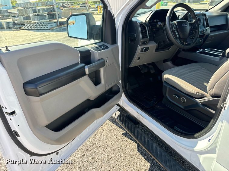 image for item DH1282 2018 Ford F150 XLT SuperCrew pickup truck