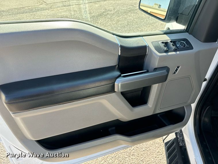 image for item DH1282 2018 Ford F150 XLT SuperCrew pickup truck