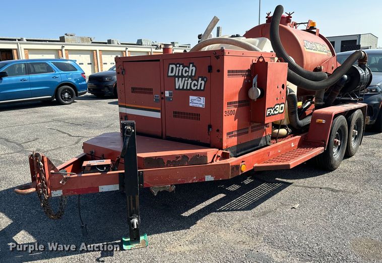 image for item DH1284 2013 Ditch Witch FX30 vacuum excavator