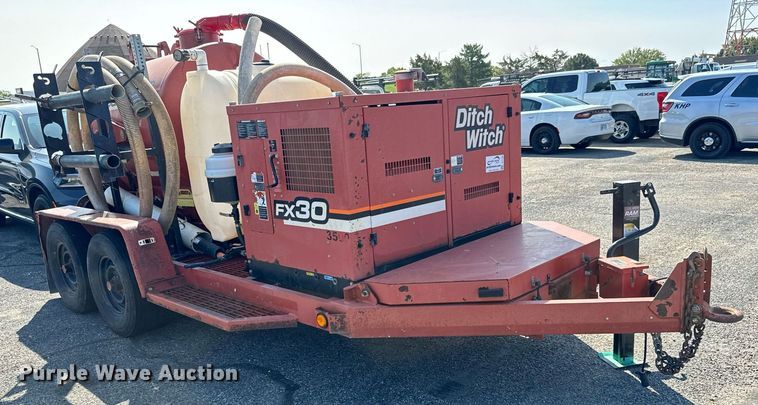 image for item DH1284 2013 Ditch Witch FX30 vacuum excavator