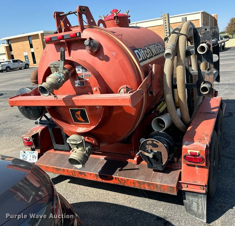 image for item DH1284 2013 Ditch Witch FX30 vacuum excavator