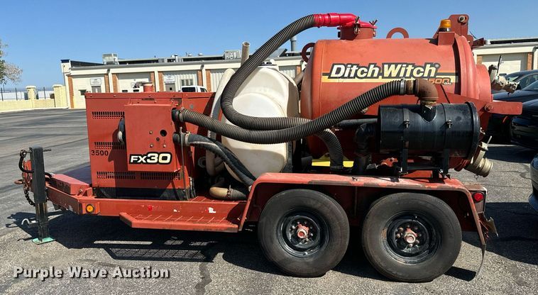 image for item DH1284 2013 Ditch Witch FX30 vacuum excavator