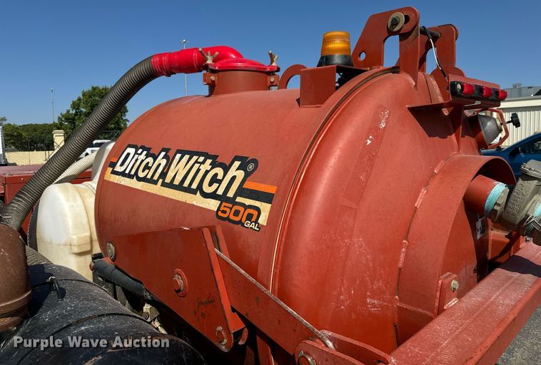 image for item DH1284 2013 Ditch Witch FX30 vacuum excavator