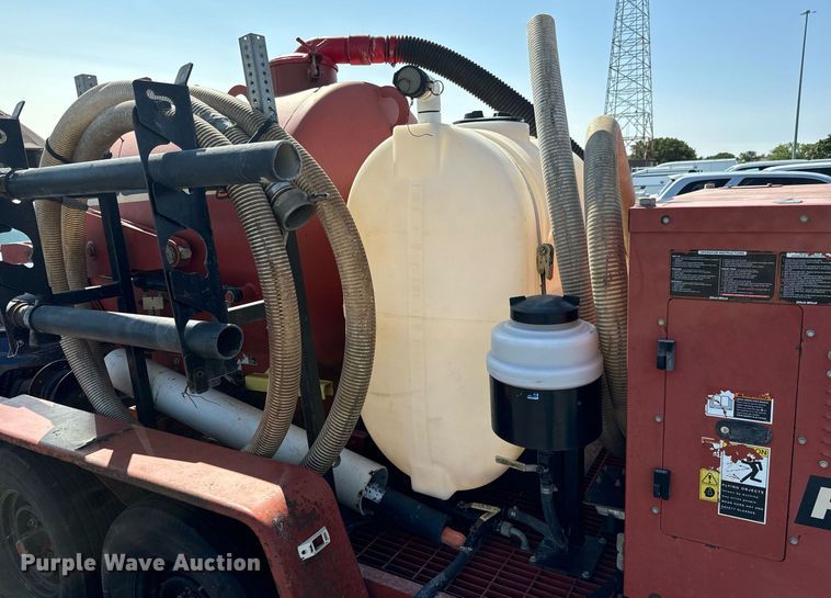 image for item DH1284 2013 Ditch Witch FX30 vacuum excavator