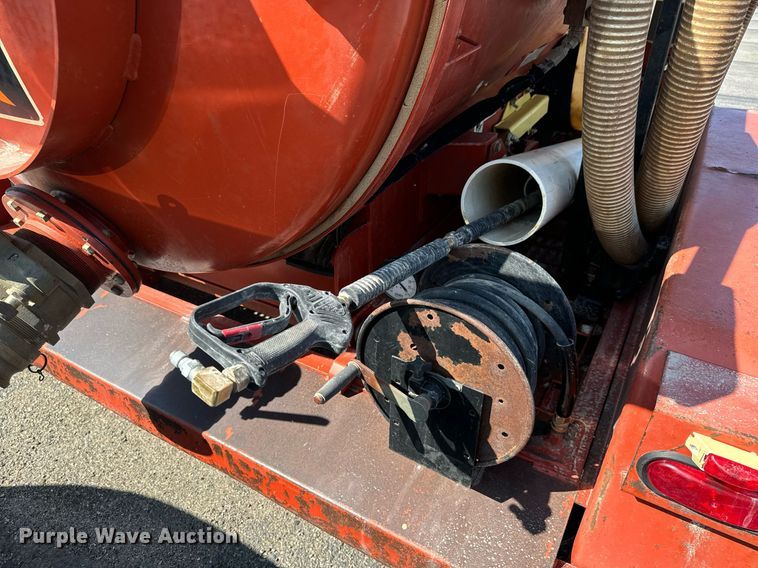 image for item DH1284 2013 Ditch Witch FX30 vacuum excavator