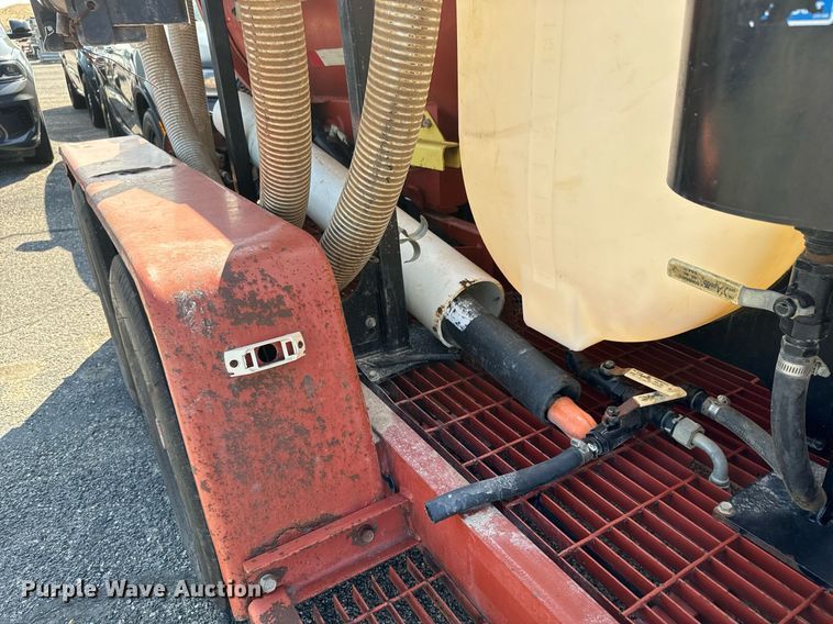 image for item DH1284 2013 Ditch Witch FX30 vacuum excavator