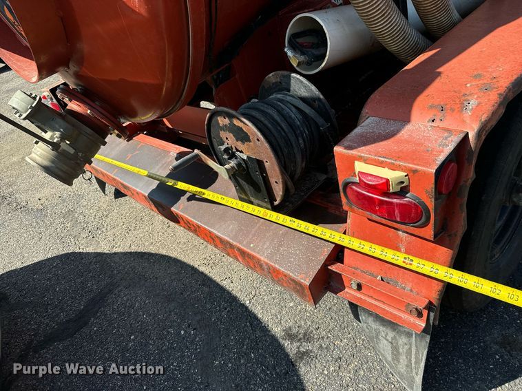 image for item DH1284 2013 Ditch Witch FX30 vacuum excavator