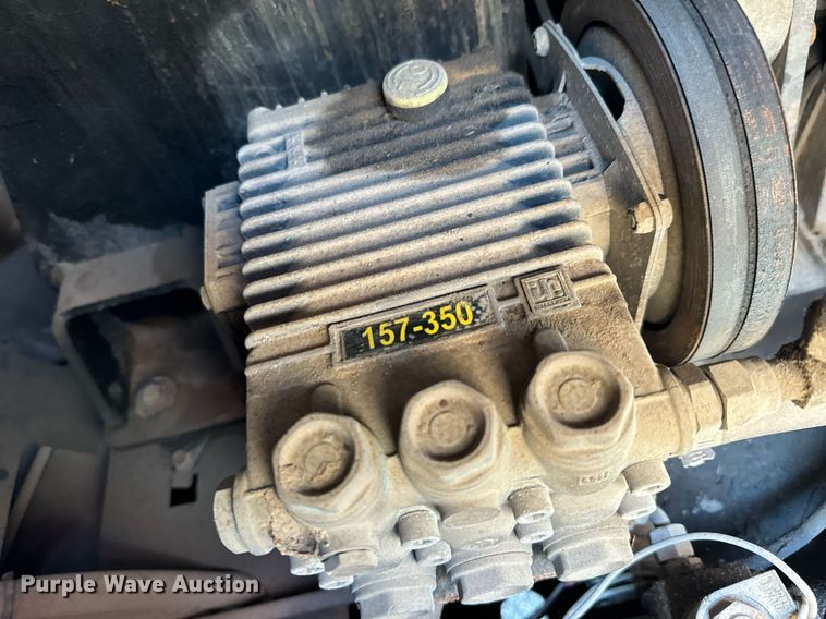 image for item DH1284 2013 Ditch Witch FX30 vacuum excavator