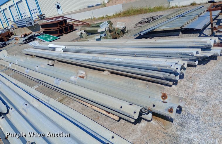 image for item DH1300 Approximately 30 guardrail sections
