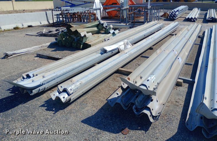 image for item DH1300 Approximately 30 guardrail sections