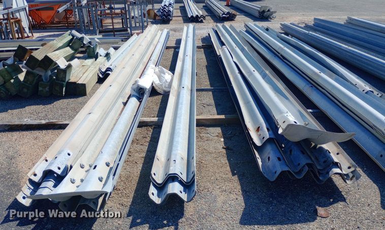 image for item DH1300 Approximately 30 guardrail sections