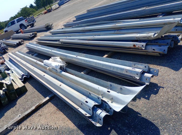 image for item DH1300 Approximately 30 guardrail sections