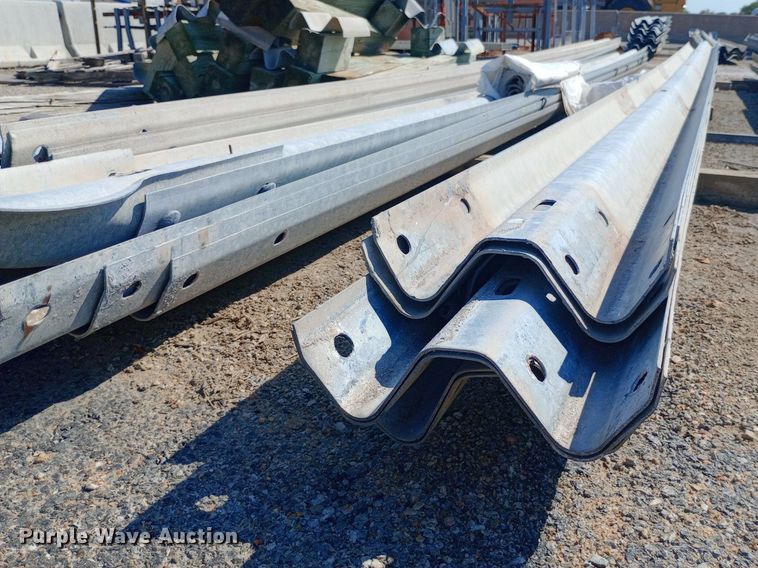 image for item DH1300 Approximately 30 guardrail sections