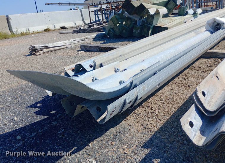 image for item DH1300 Approximately 30 guardrail sections