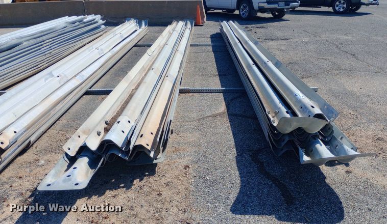 image for item DH1301 Approximately 32 guardrail sections