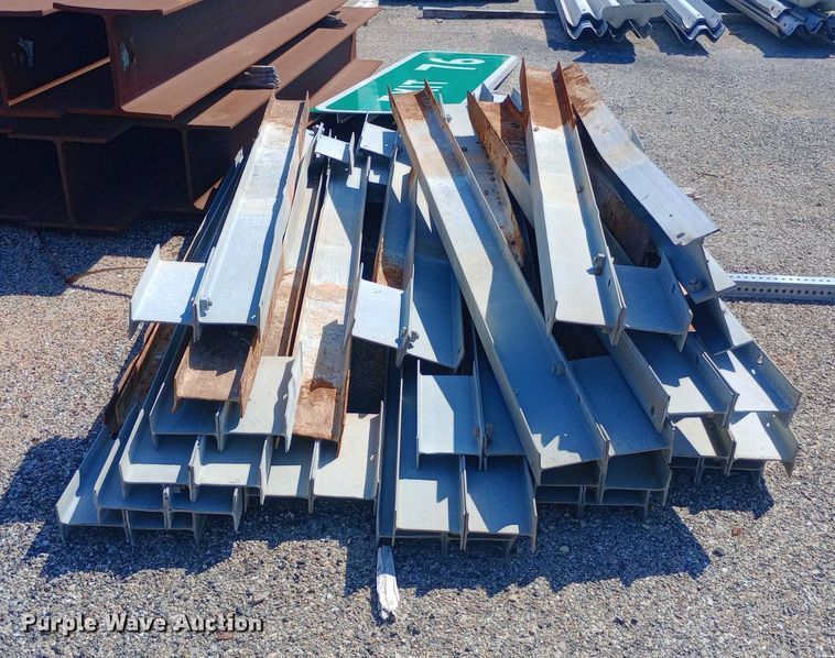 image for item DH1303 Approximately 23 guardrail posts