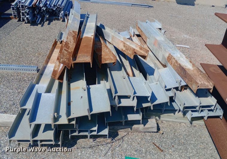 image for item DH1303 Approximately 23 guardrail posts