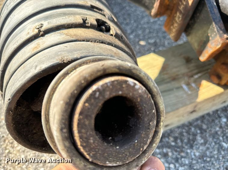 image for item DH1306 Bush Hog 3715 batwing rotary mower