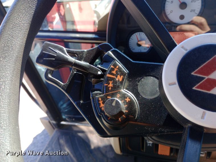 image for item DH1307 2018 Massey Ferguson 5710 MFWD tractor