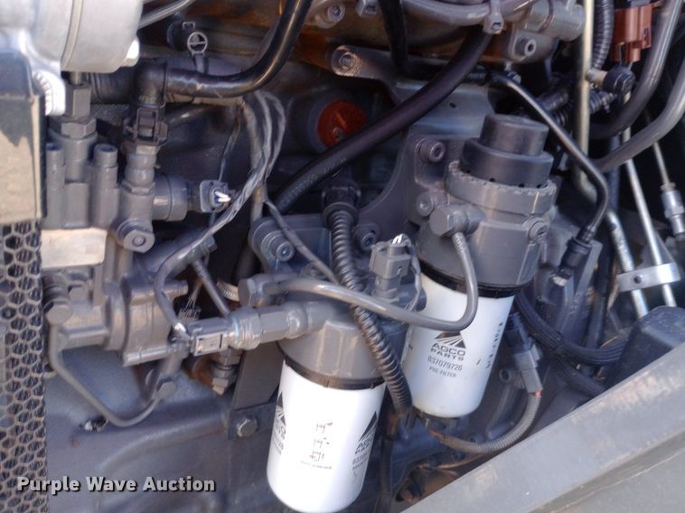 image for item DH1307 2018 Massey Ferguson 5710 MFWD tractor