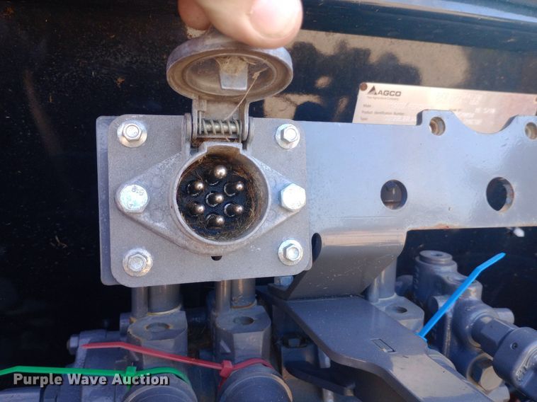 image for item DH1309 2018 Massey Ferguson  5710 MFWD tractor