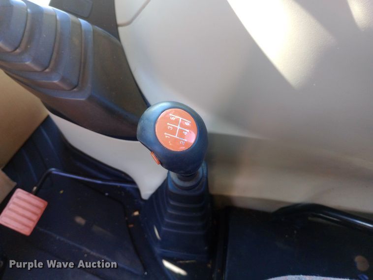 image for item DH1309 2018 Massey Ferguson  5710 MFWD tractor