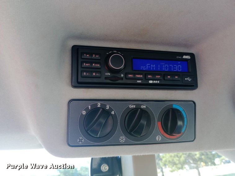 image for item DH1309 2018 Massey Ferguson  5710 MFWD tractor