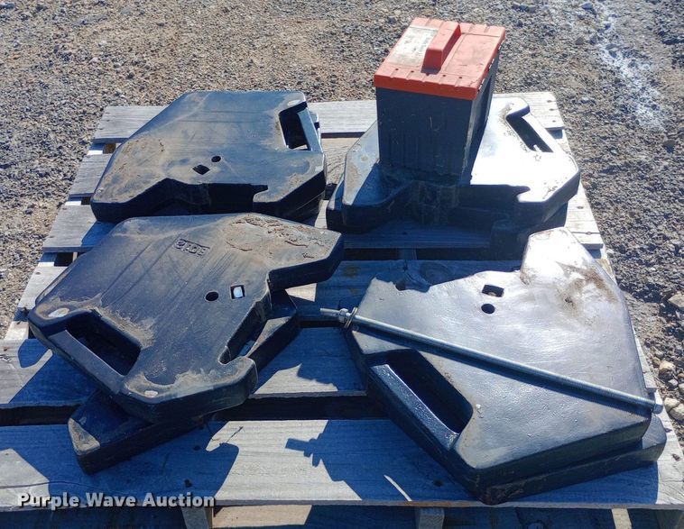 image for item DH1309 2018 Massey Ferguson  5710 MFWD tractor