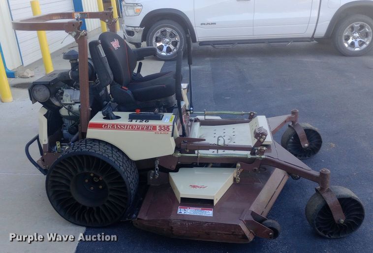 image for item DH1316 2020 Grasshopper 335B ZTR lawn mower