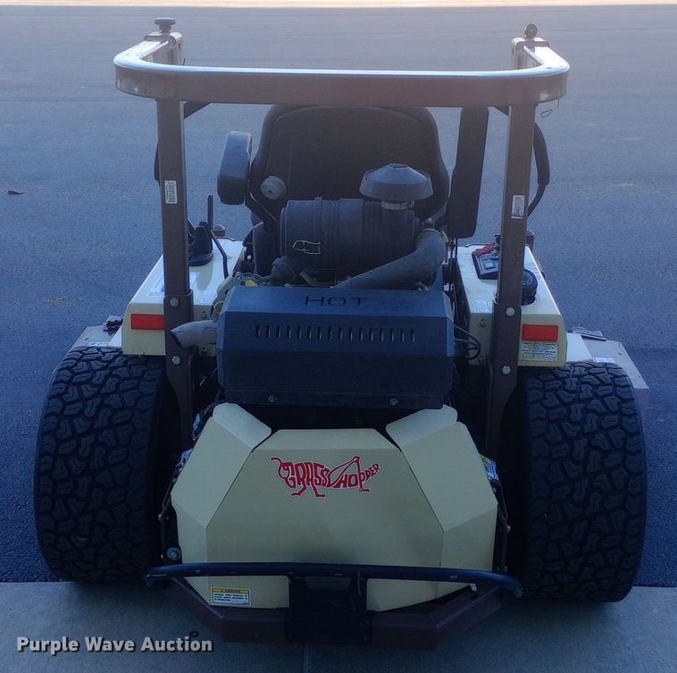 image for item DH1316 2020 Grasshopper 335B ZTR lawn mower
