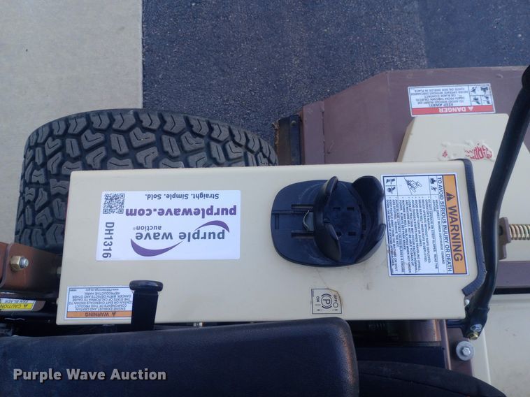 image for item DH1316 2020 Grasshopper 335B ZTR lawn mower