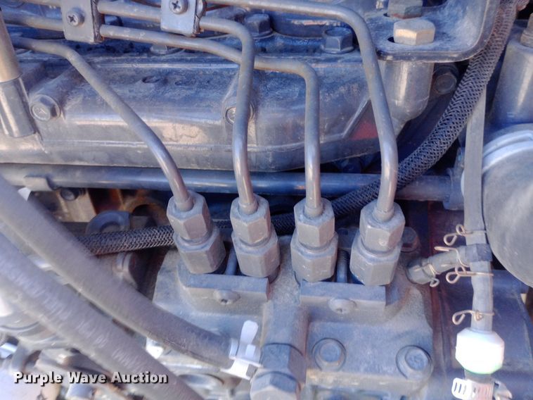 image for item DH1328 2005 Bobcat S250 skid steer loader