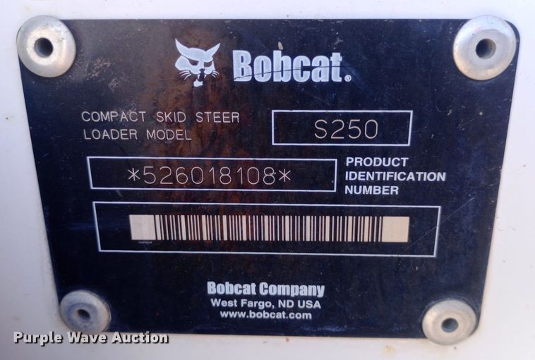 image for item DH1328 2005 Bobcat S250 skid steer loader