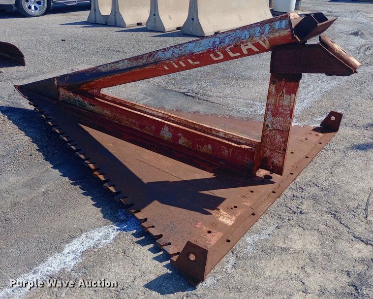image for item DH1329 Shop built loader root blade