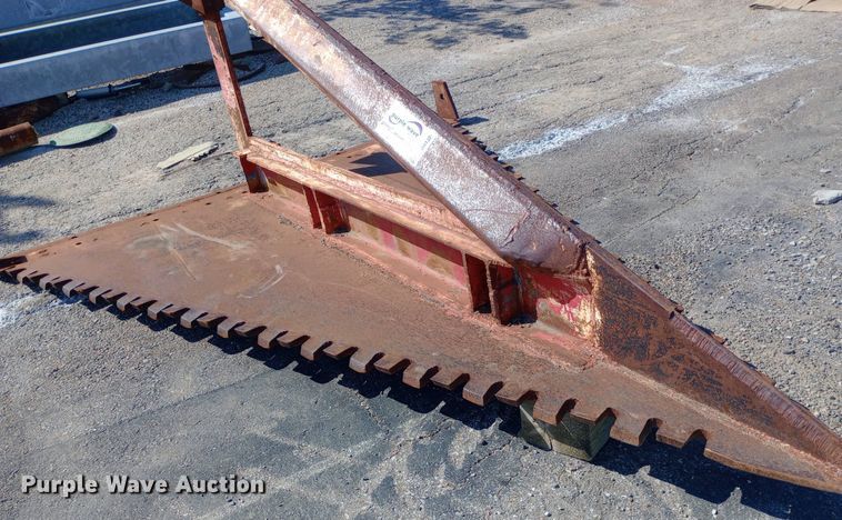 image for item DH1329 Shop built loader root blade