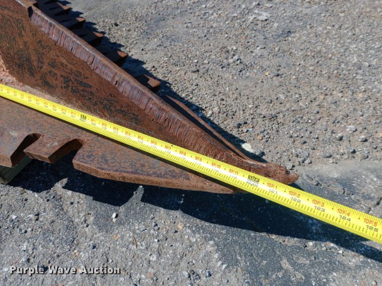 image for item DH1329 Shop built loader root blade