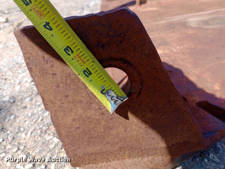 image for item DH1329 Shop built loader root blade