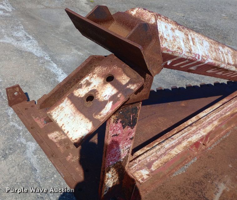 image for item DH1329 Shop built loader root blade